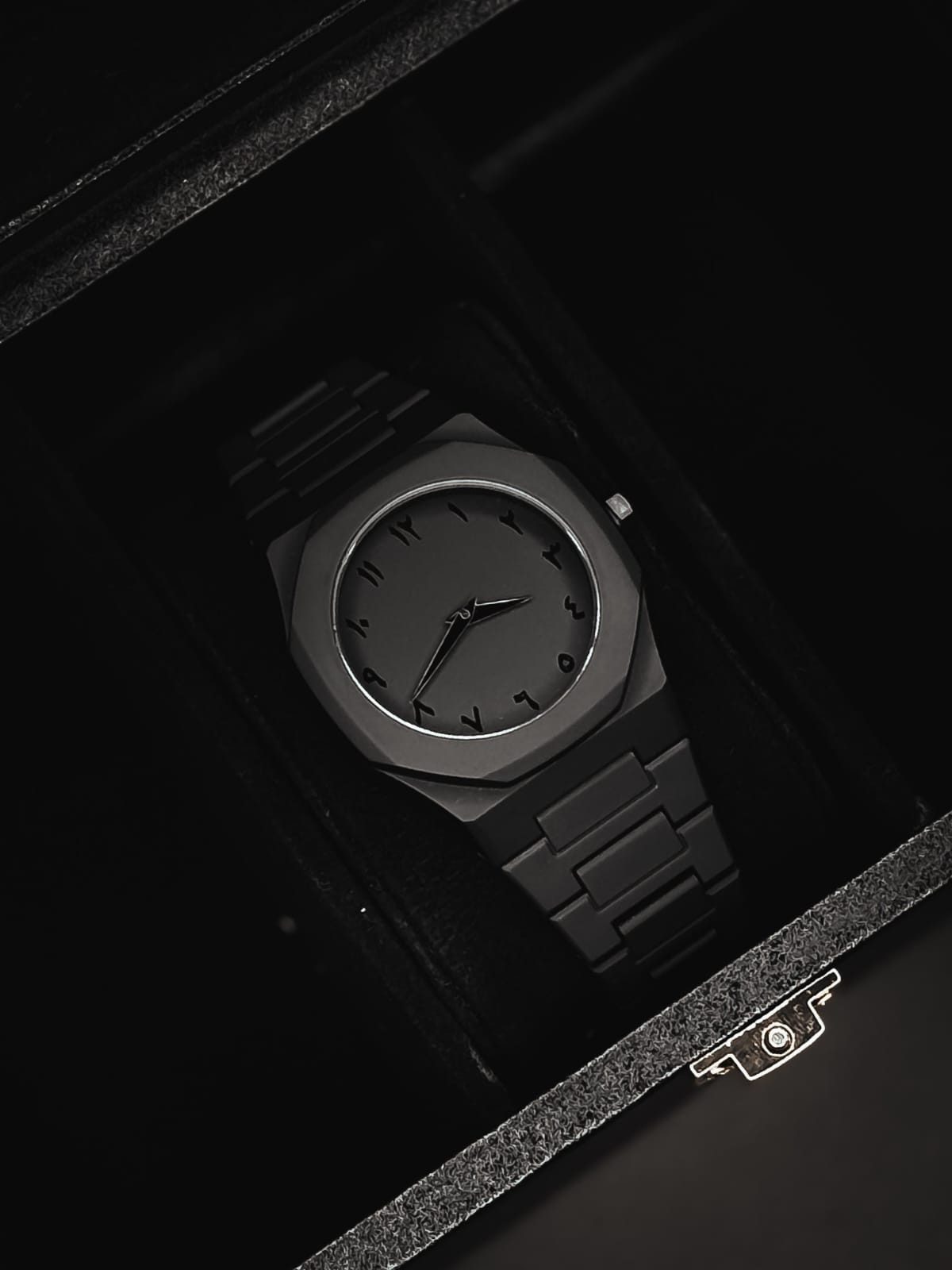 Premium Black Arabic Aura Watch