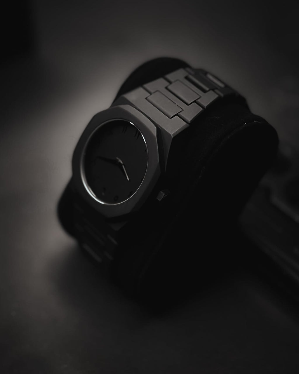 Premium Black Arabic Aura Watch